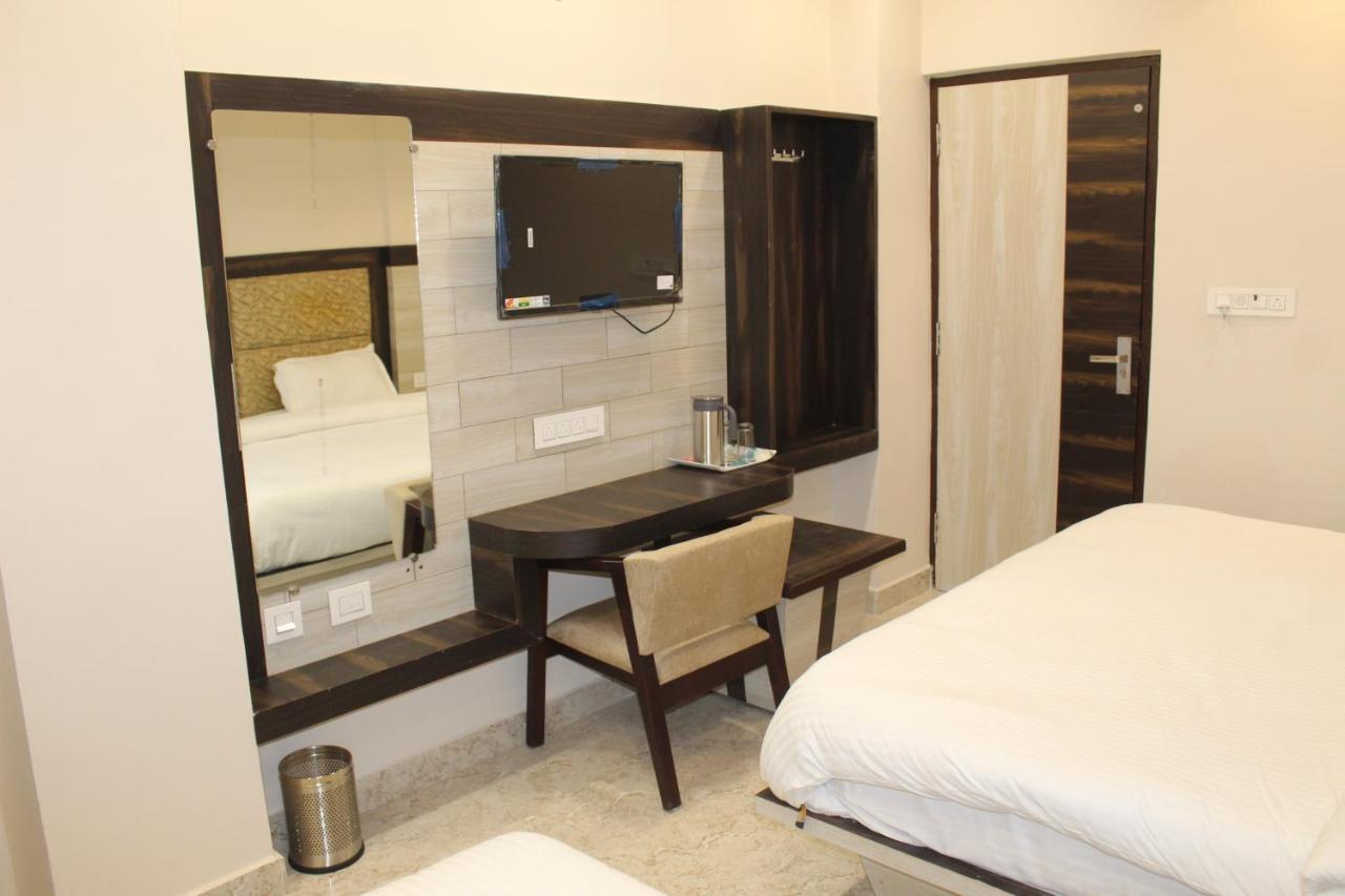 Hotel Blue Sky Haridwar Ngoại thất bức ảnh
